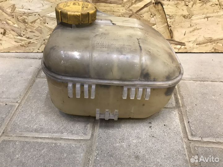 Бачок расширенный Опель Зафира Б