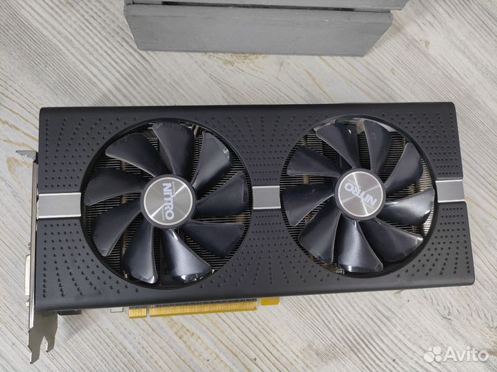 Видеокарта Sapphire Nitro+ Radeon RX 570 4GB