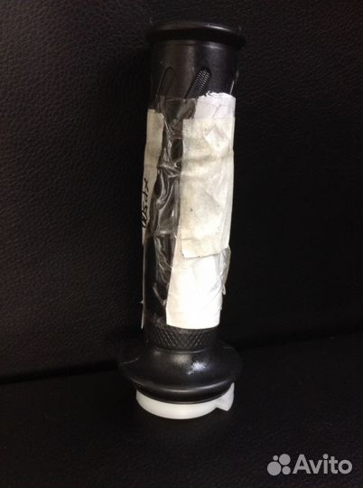 Новая оригинальная грипса в сборе Yamaha Fazer Fz1