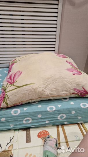 Подушка 70х70 бу