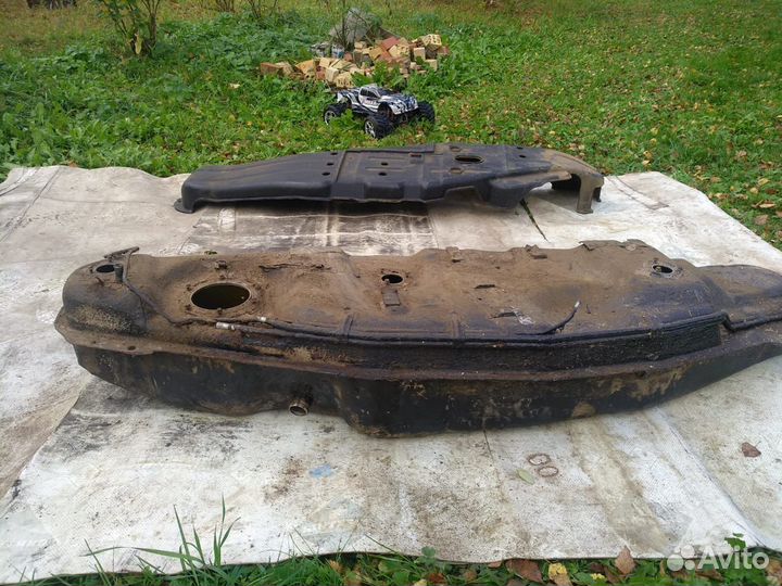 Топливный бак на Паджеро 4 дизель 3,2 88л