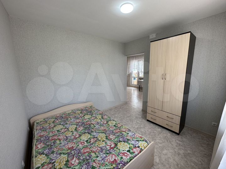 1-к. квартира, 42 м², 4/10 эт.