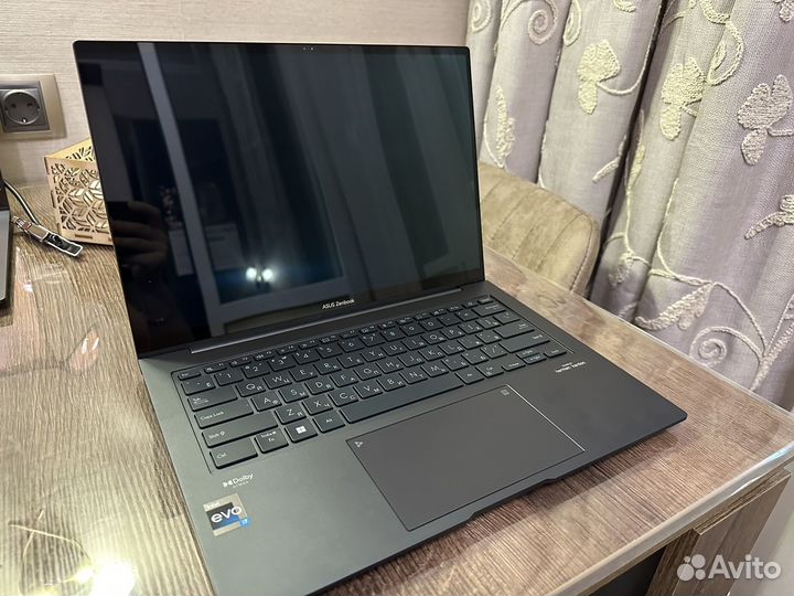 Ноутбук Asus zenbook 14 oled