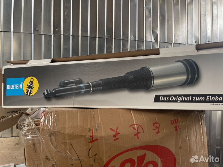 Пневмостойка задняя w221