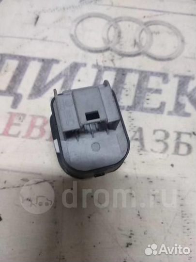 Переключатель регулировки зеркала VW Passat (B6)