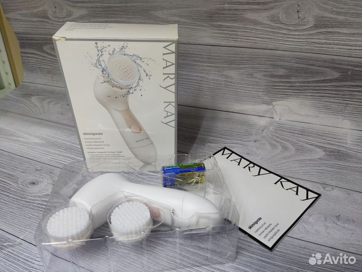 Щетка для массажа и умывания