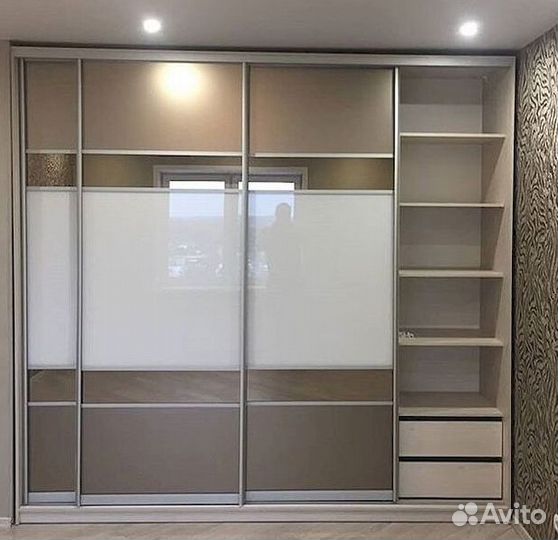 Шкаф в детскую