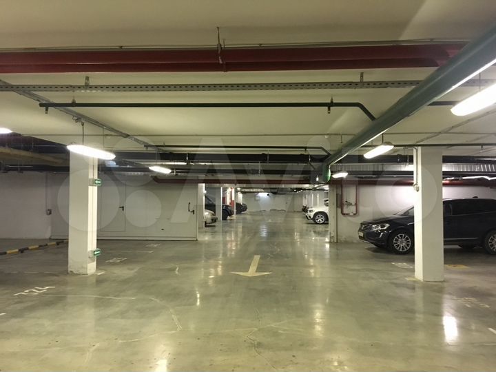 Машиноместо, 18 м²