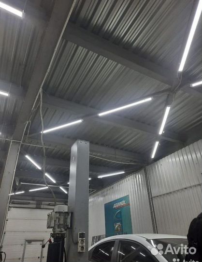 Потолочный светодиодный светильник