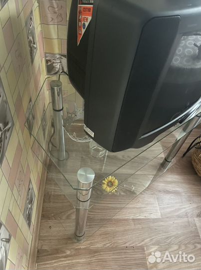 Стеклянная тумба