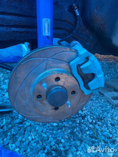 Тормозные диски и суппорта 14е