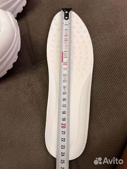 Кроссовки женские 24,5см