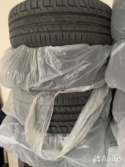 Continental PremiumContact 6 215/55 R17 V