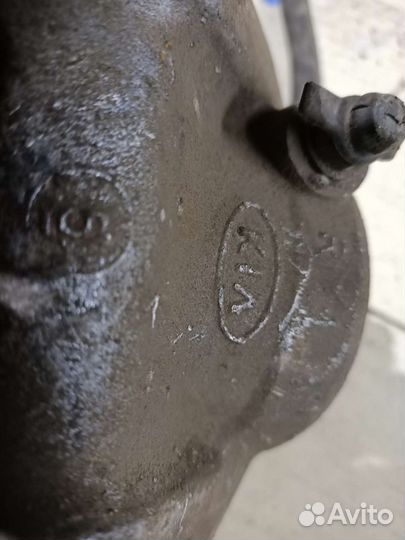 Суппорт тормозной передний правый Kia Cerato 1