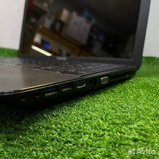 Ноутбук Toshiba i3-2348M/4GB/500GB/Radeon 7500