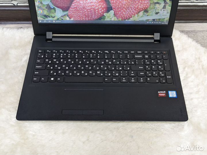 Lenovo / i7-6498DU /Radeon R5 M430 /8GB DDR4 /SSD