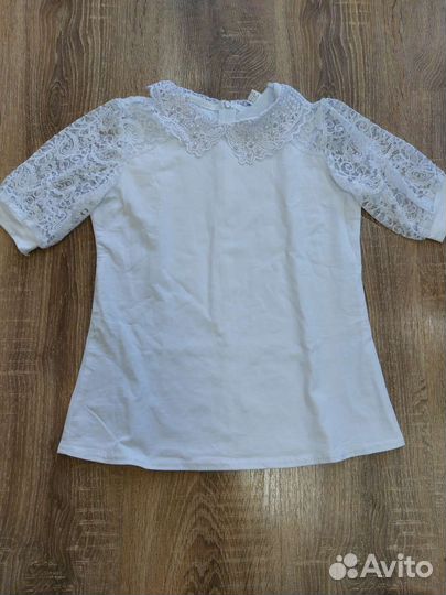 Новые блузки школьные, 140-146