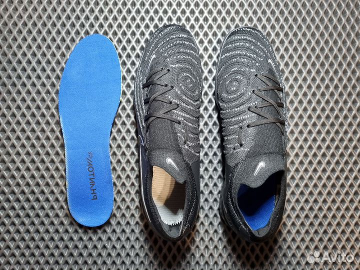 Сороконожки Nike Phantom GX