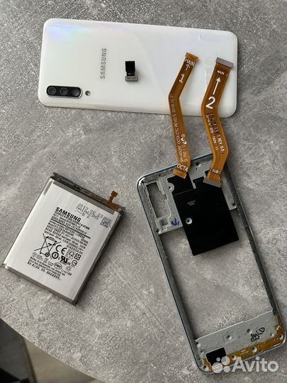 Samsung Galaxy A50, 4/128 ГБ