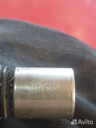 Датчик положения коленвала Toyota Corolla