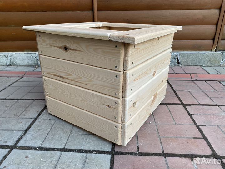 Кашпо клумба для цветов