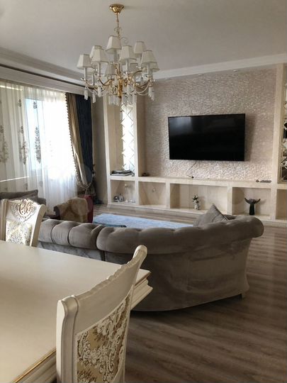 4-к. квартира, 160 м², 18/18 эт.