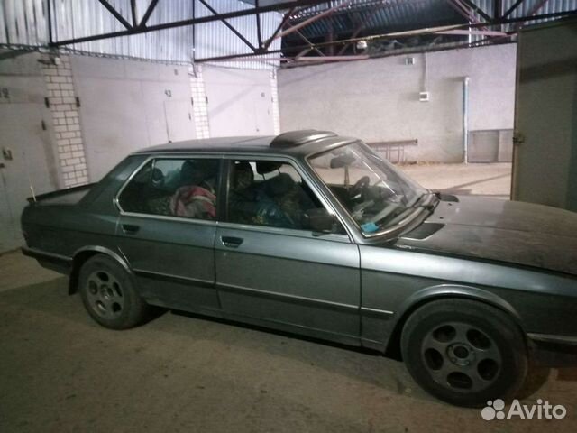 BMW 5 серия 2.5 МТ, 1984, 300 000 км