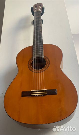 Классическая гитара yamaha c40