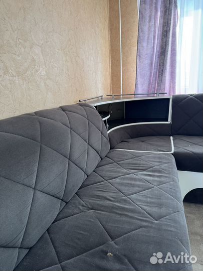 Угловой диван бу