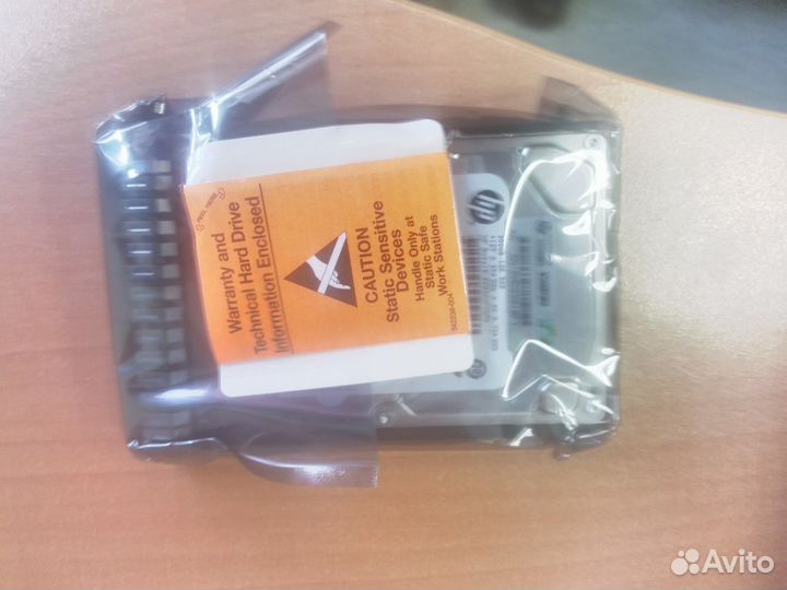 Жесткий диск нр300GB 6G SAS 15K SFF p/n 652611-B21