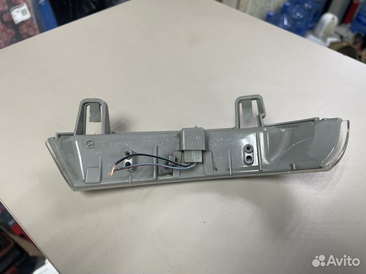 Повторитель поворота правый Фольксваген Гольф 6