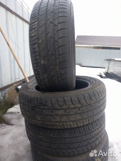 Toyo Tranpath MPZ 215/55 R17