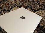 Microsoft Surface laptop 2 i5