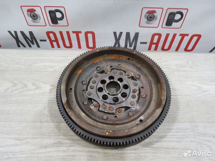 Маховик Audi Q3