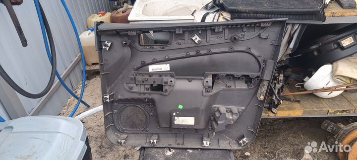 Передняя левая карта двери фокус 2