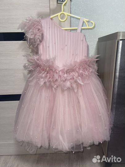 Нарядное платье