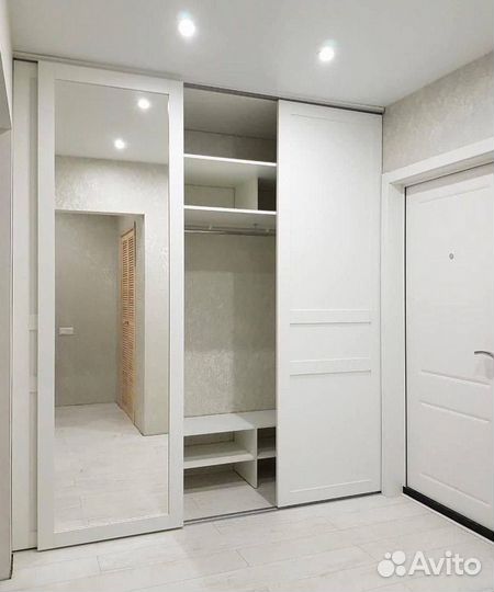 Шкаф купе на заказ/Шкаф-купе с зеркалом