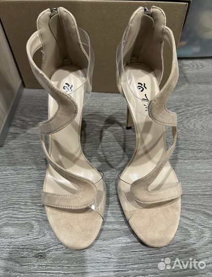 Босоножки женские