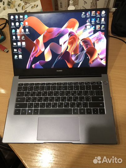 Huawei matebook i5 d14