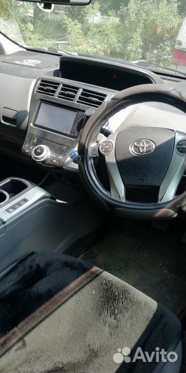 Toyota Prius Alpha 1.8 CVT, 2012, 230 000 км