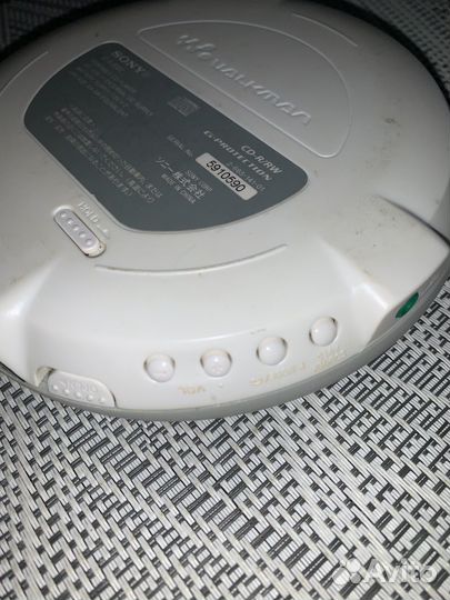 CD-плеер sony D-EJ002