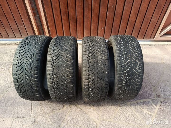 Nokian Tyres Hakkapeliitta 9 215/55 R17