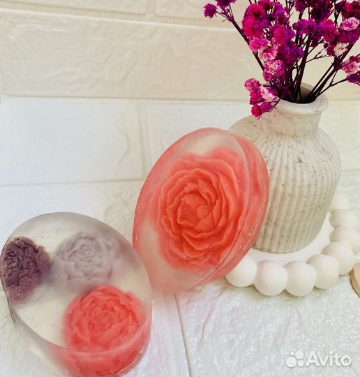 Мыло ручной работы с цветами