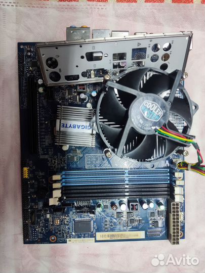 Материнская плата с процессором