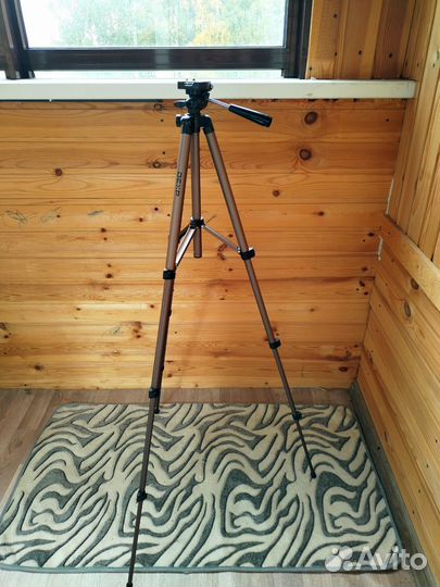 Зеркальный фотоаппарат Canon EOS 600D