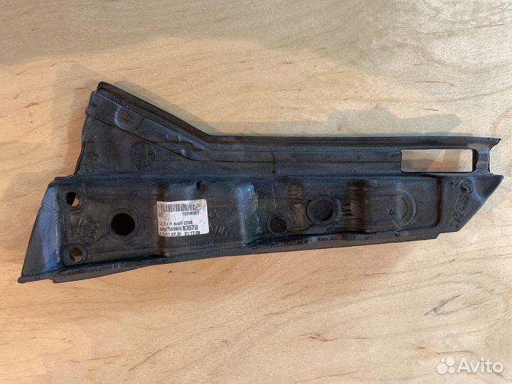 Уплотнитель наружного зеркала Opel Astra J левый