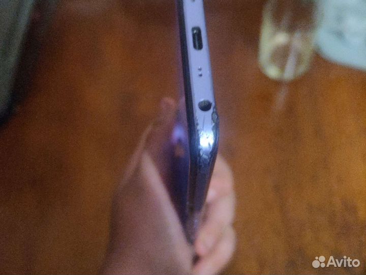 Телефон realme 8i