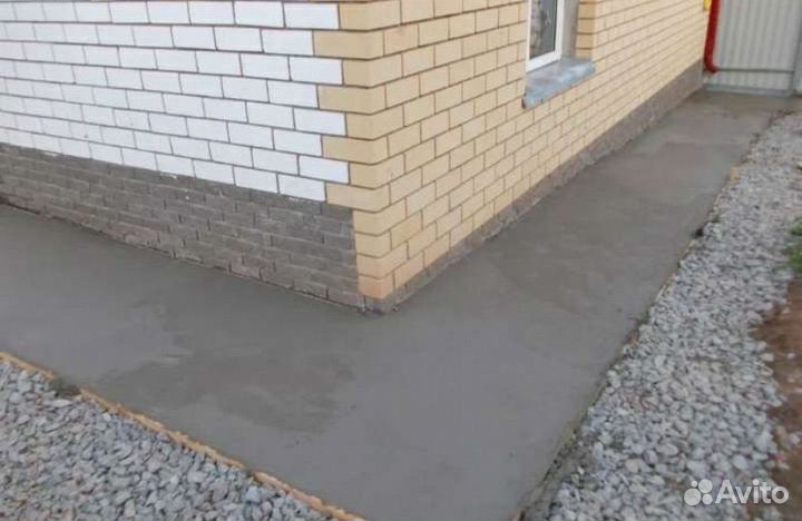 Бетоный работы фундаменты площадки и дорожки