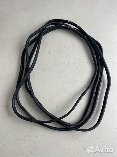 Уплотнитель двери Hyundai Elantra 7