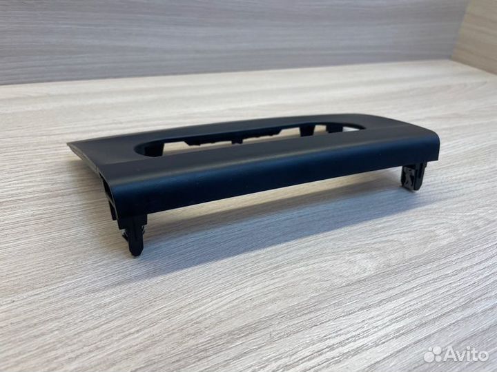 Накладка центральной консоли LADA X-Ray